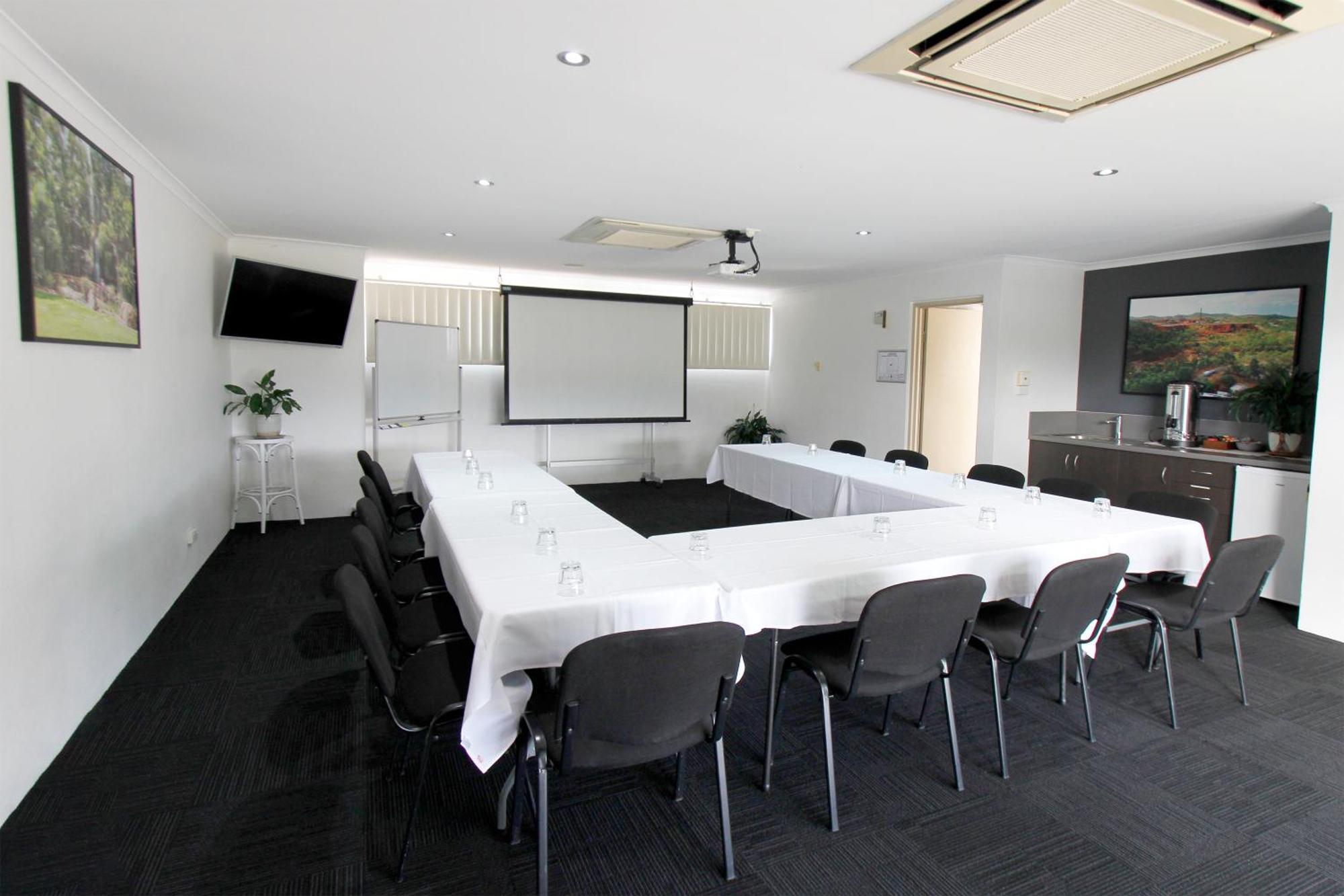 The Stirling 4* Rockhampton