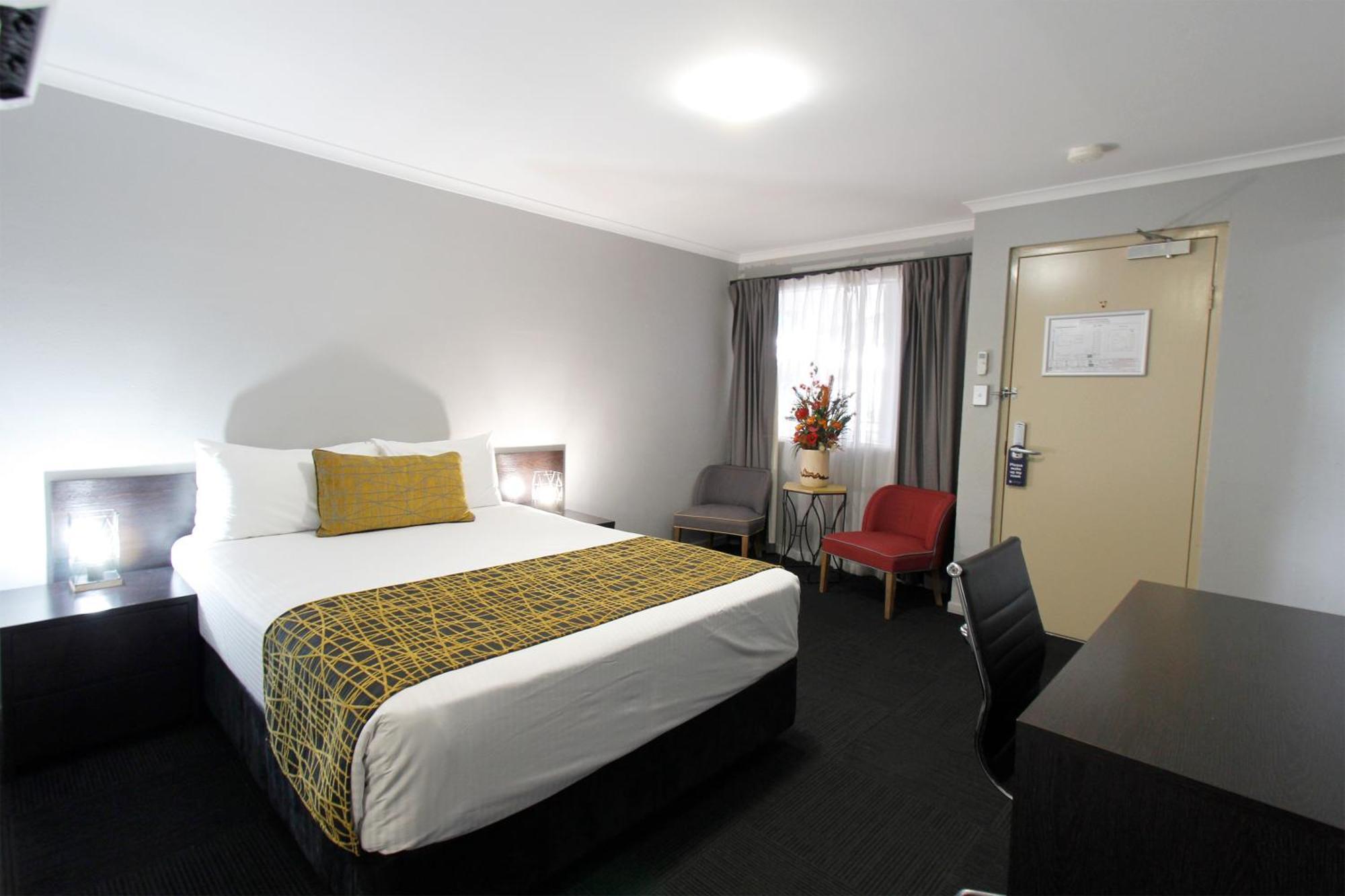 The Stirling 4* Rockhampton