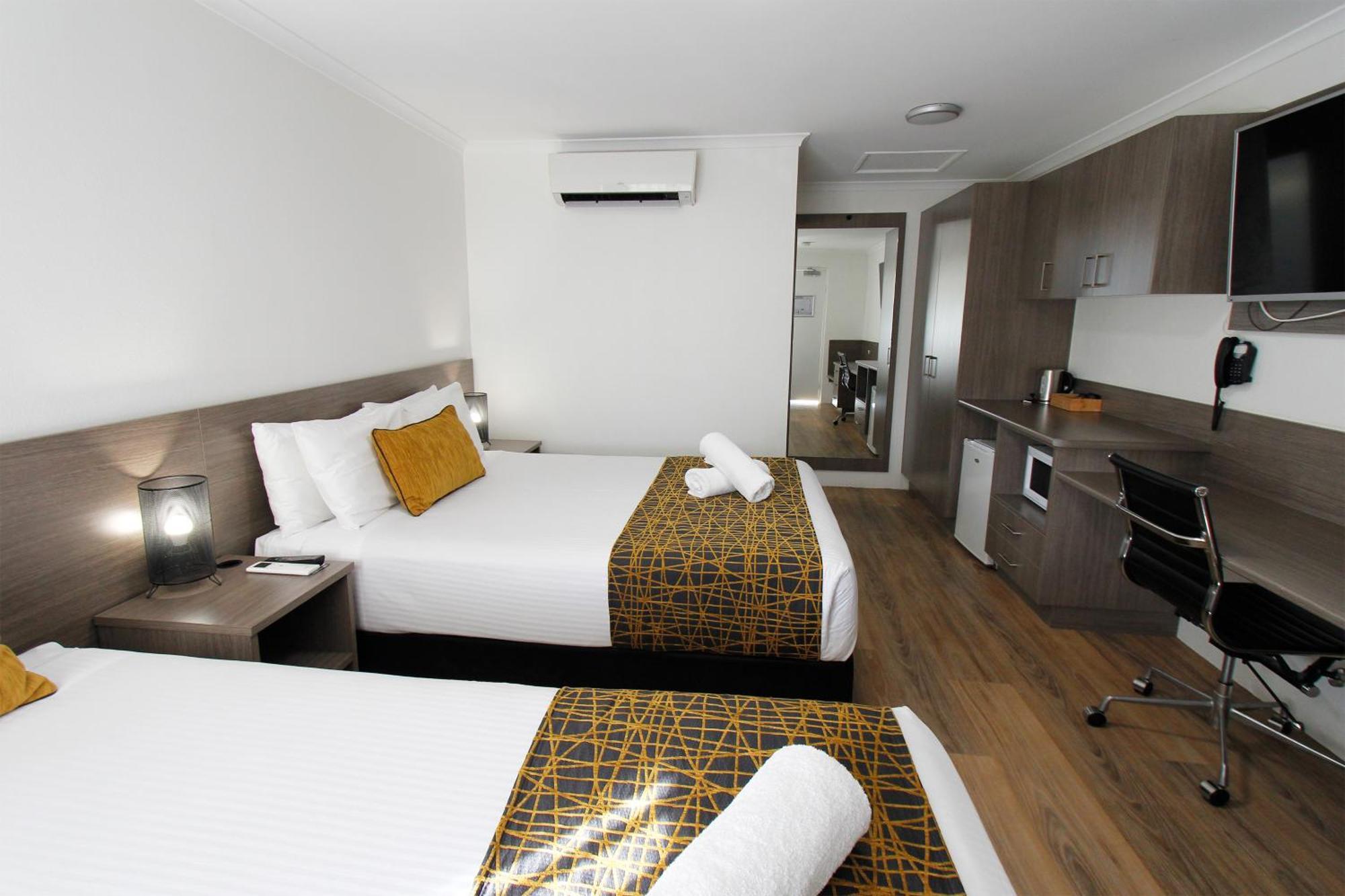The Stirling Motel 4*